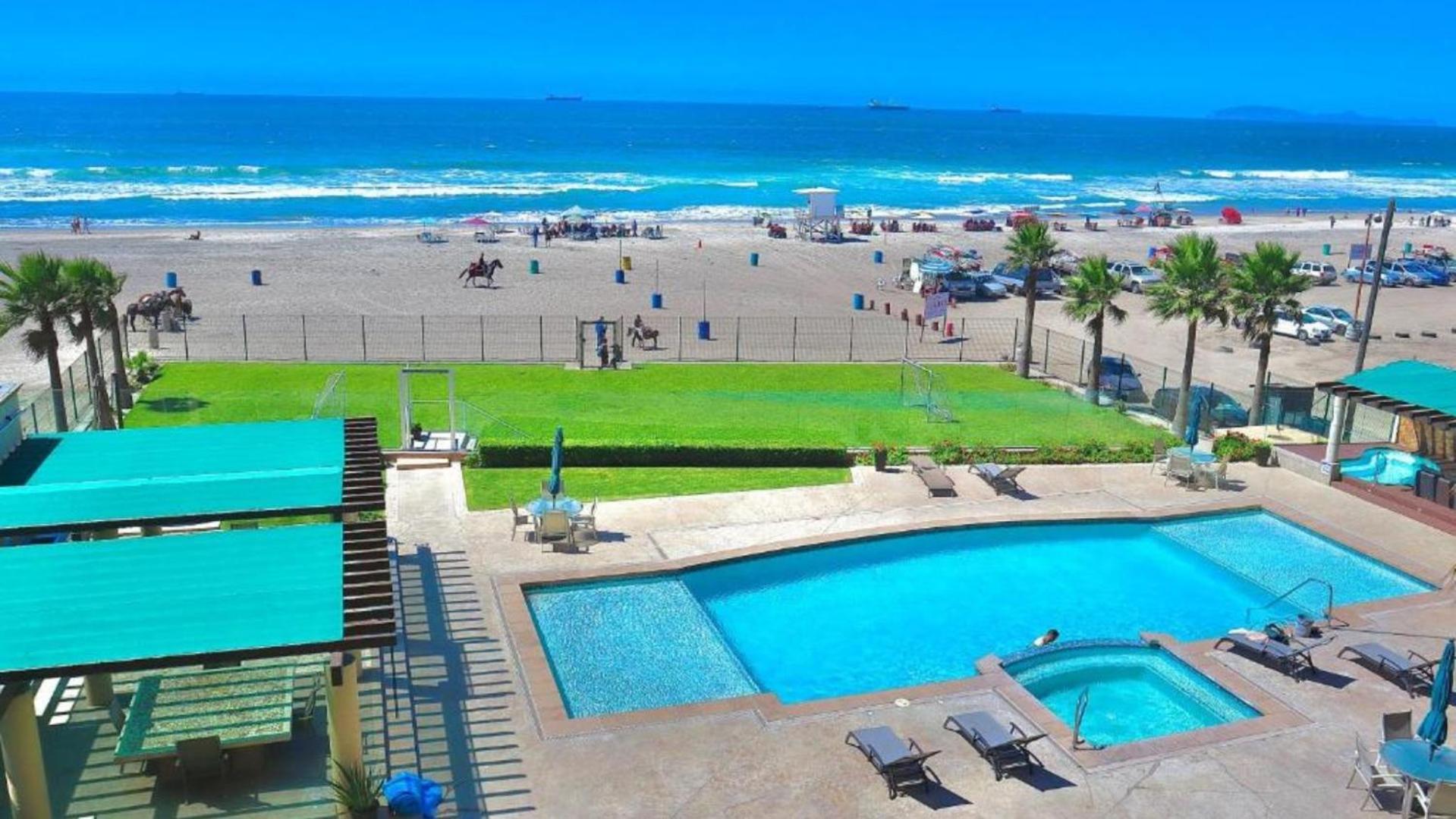 Rosarito Beach Luxury Beachfront Walk 2 Papas & Beer Apartment Екстериор снимка