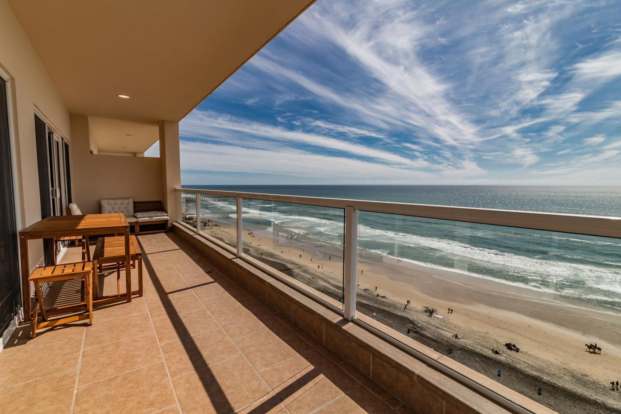 Rosarito Beach Luxury Beachfront Walk 2 Papas & Beer Apartment Екстериор снимка